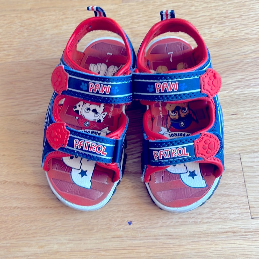 Paw patrol light up sandals with Velcro side 7